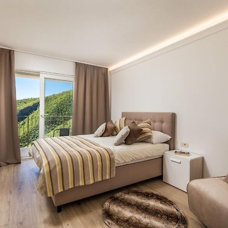 Pansion Villa Betina ลอฟราน ภายนอก รูปภาพ